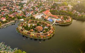 Emeralda Resort Tam Cốc